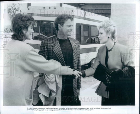1987 Hollywood Actors Michele Lee/Michelle Phillips/Kevin Dobson Press Photo - Historic Images