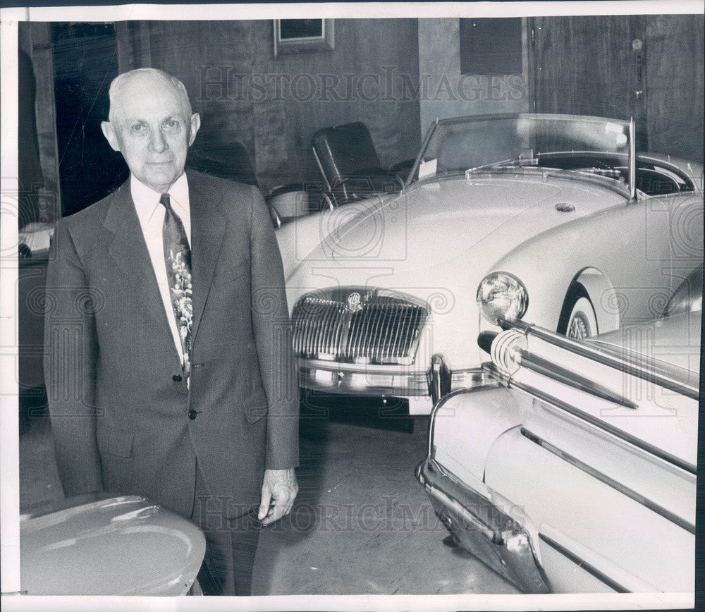 1958 Denver, Colorado Auto Dealer Arthur Kumph of Kumph Motor Car Co Press Photo - Historic Images