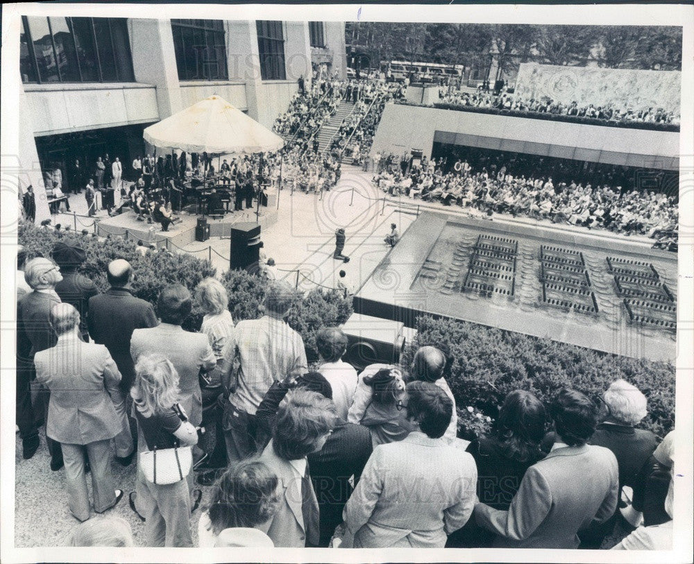 1975 Chicago, Illinois Stan Kenton Jazz Orchestra Concert Press Photo - Historic Images