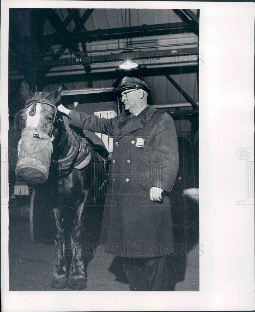 1954 Detroit, Michigan Eastern Markets Patrolman August Budde Press Photo - Historic Images