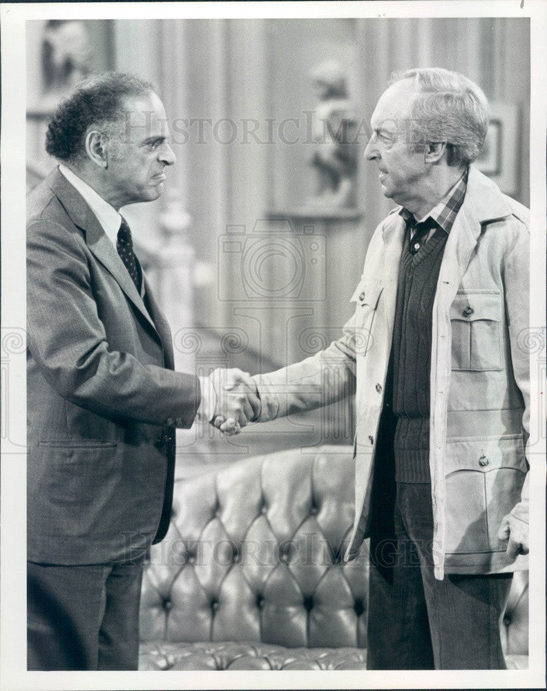 1981 Actors Conrad Bain &amp; Phil Sterling on Diff&#39;rent Strokes Press Photo - Historic Images