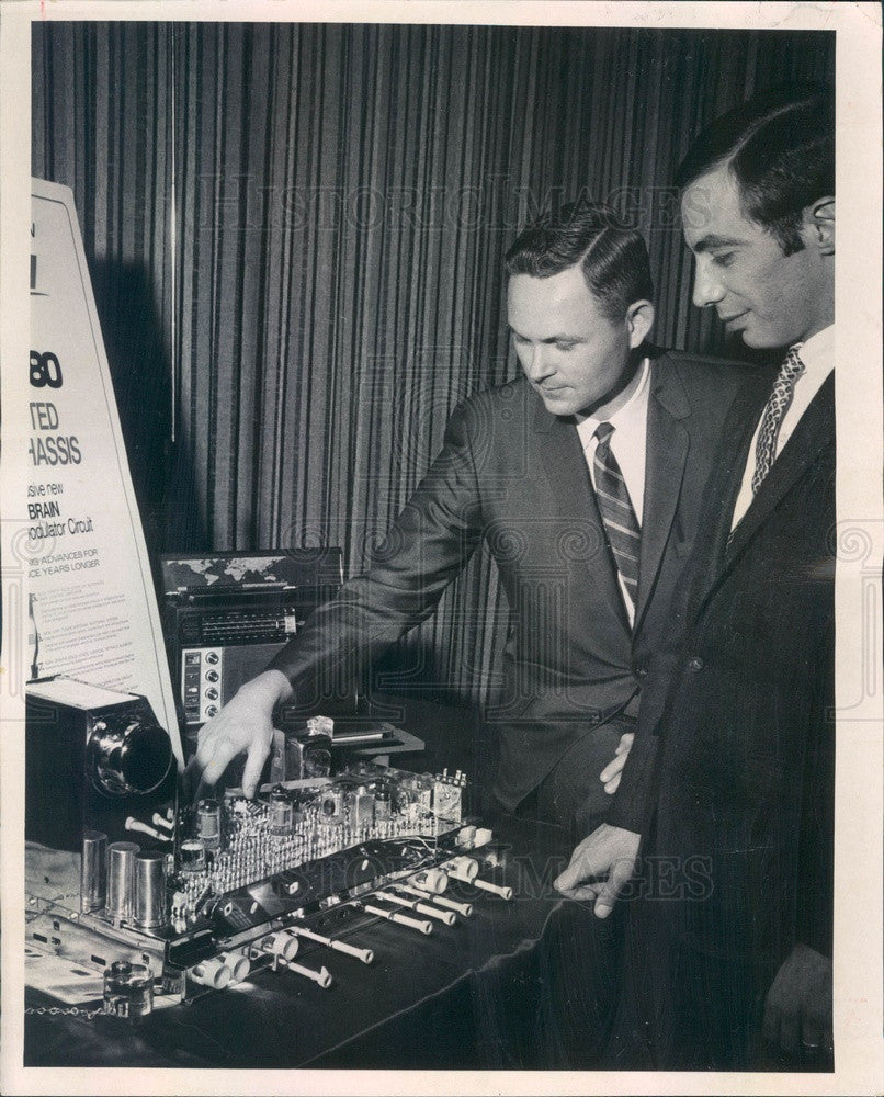 1962 Denver, CO Downing's Inc Appliance Store President Alan Bloom Press Photo - Historic Images