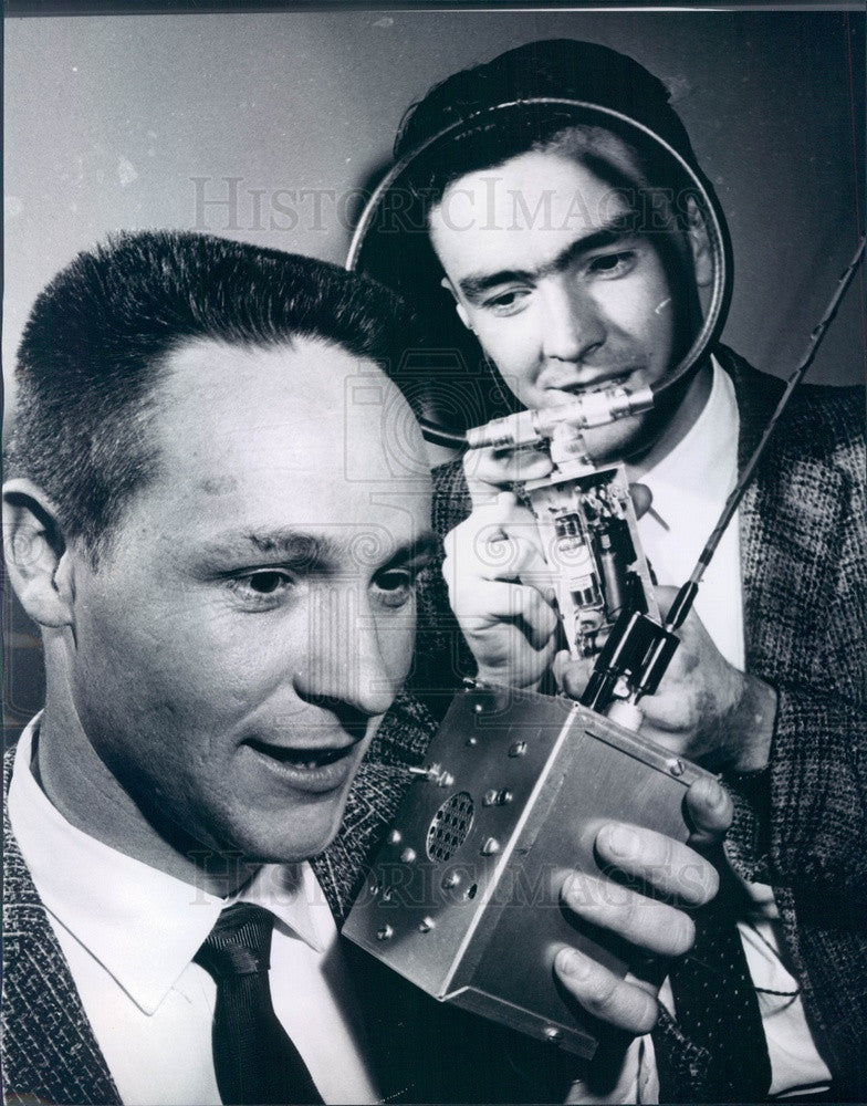 1961 Denver, Colorado Ham Radio Club VP Ray Raney &amp; Fontaine LaRue Press Photo - Historic Images