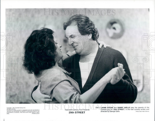 1991 Hollywood Actors Lainie Kazan/Danny Aiello in 29th Street Press Photo - Historic Images