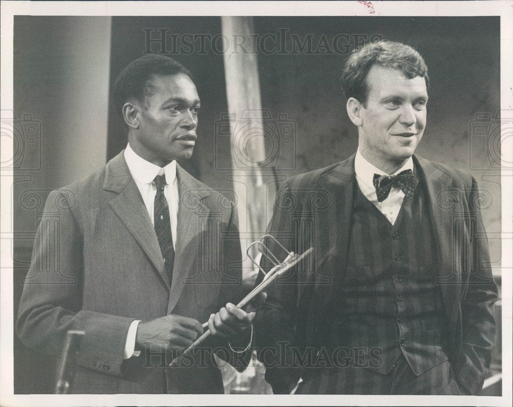 1975 Hollywood Actors Don Blakely &amp; Barry Snider Press Photo - Historic Images