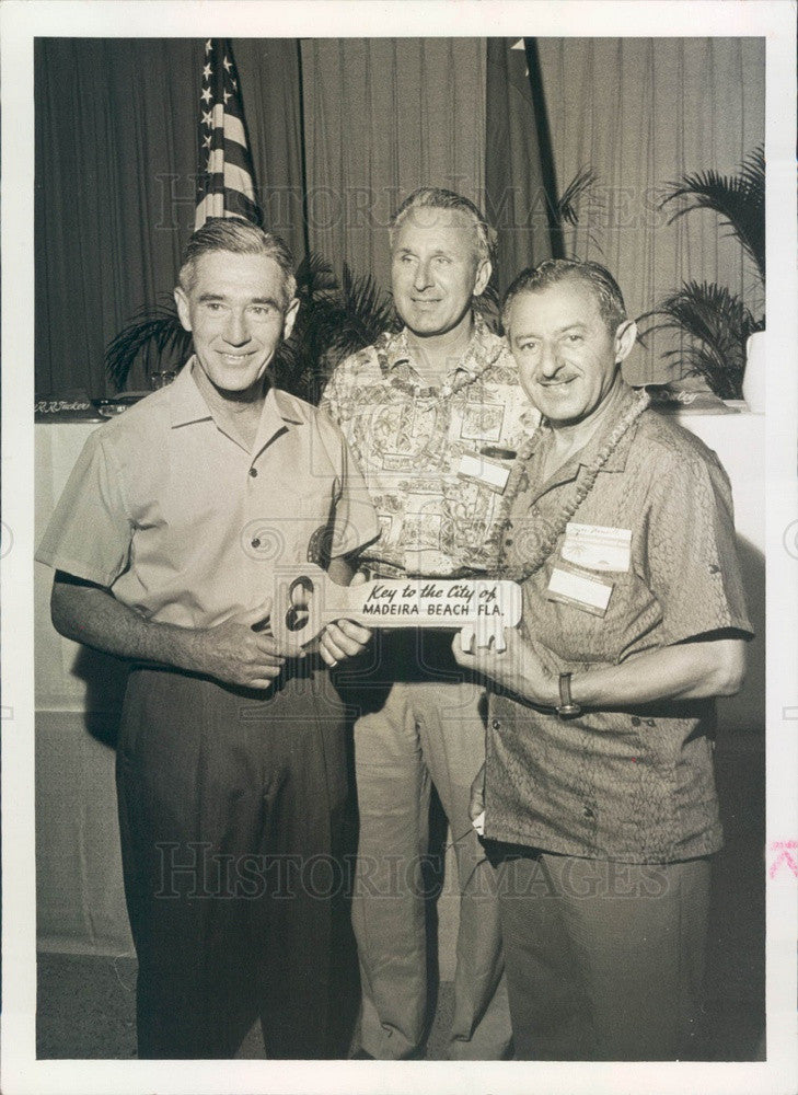 1963 Honolulu Mayor Neal Blaisdell, Madeira Beach FL Mayor Marinelli Press Photo - Historic Images