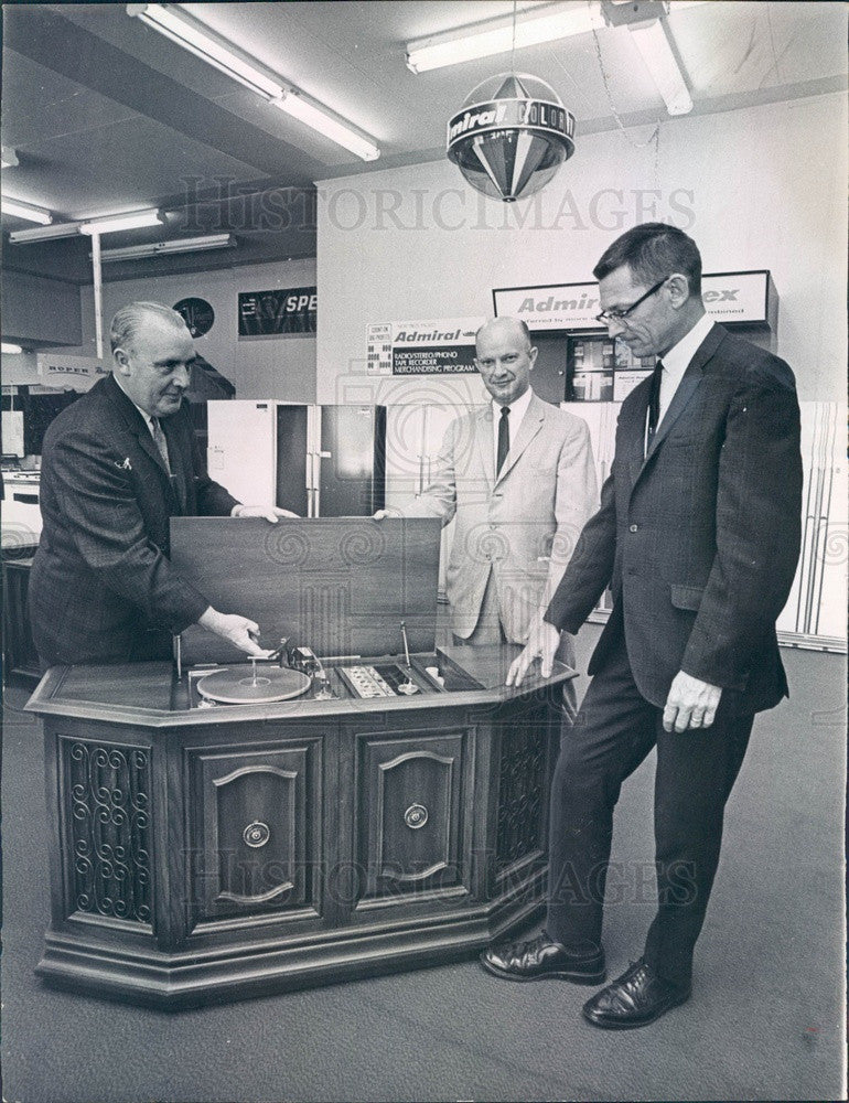 1967 Admiral TV &amp; Stereo Console, Denver, CO Distributor Bob Griffin Press Photo - Historic Images