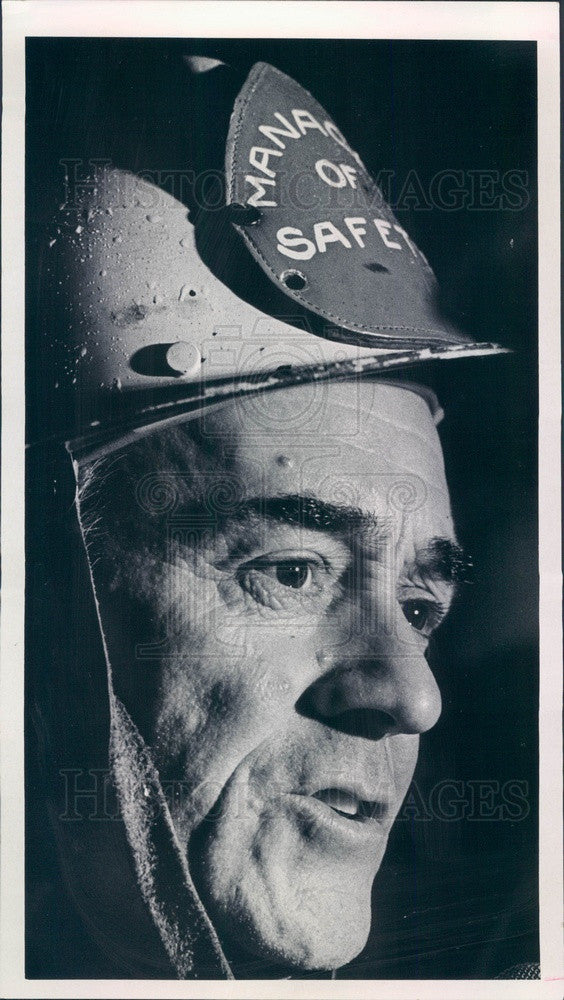 1972 Denver, Colorado Manager of Safety Dan Cronin Press Photo - Historic Images