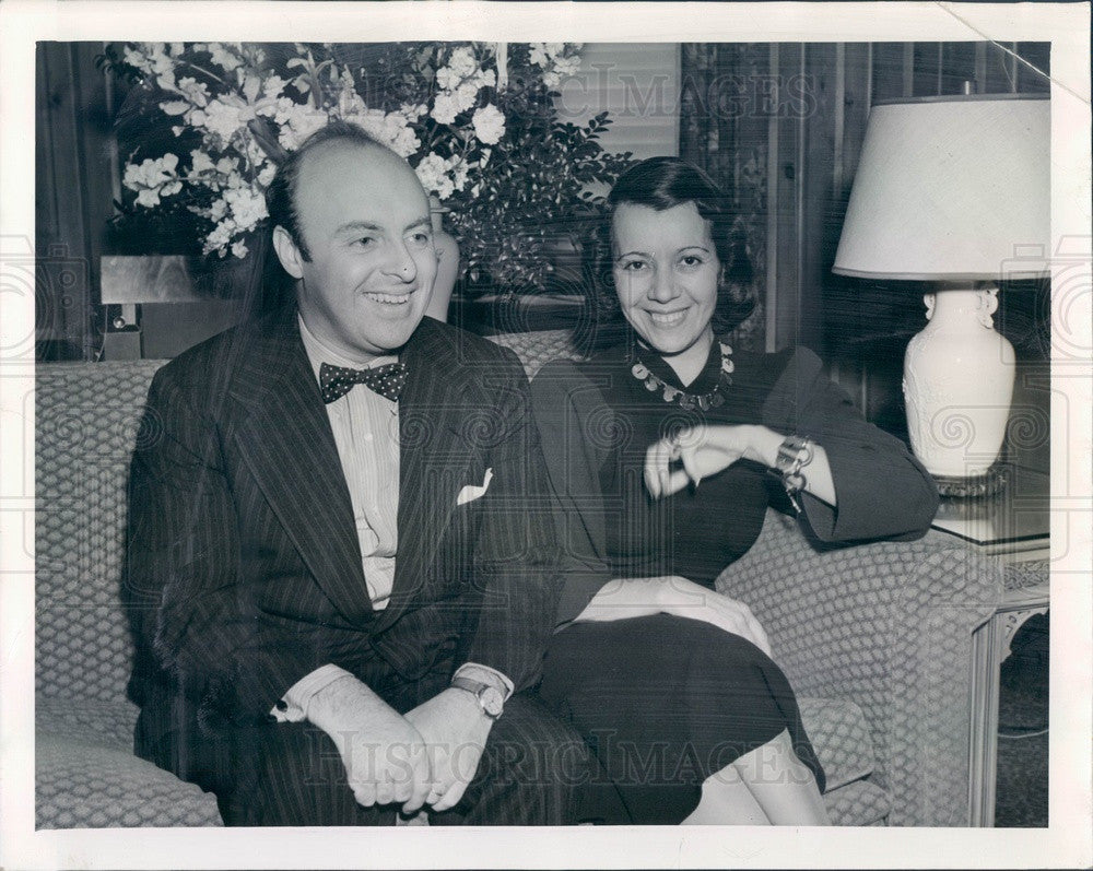 1940 Symphony Conductor Andre Kostelanetz & Opera Singer Lily Pons Press Photo - Historic Images