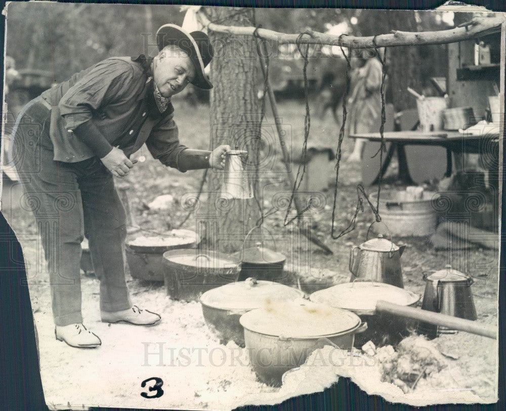 1921 France, Harry English & Canteen for Soldiers Press Photo - Historic Images