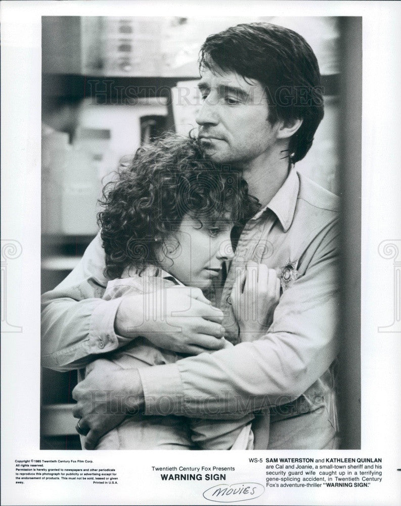 1985 Hollywood Actors Sam Waterston/Kathleen Quinlan in Warning Sign Press Photo - Historic Images