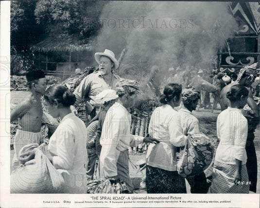 1962 Broadway & Hollywood Actor & Singer Burl Ives Press Photo - Historic Images