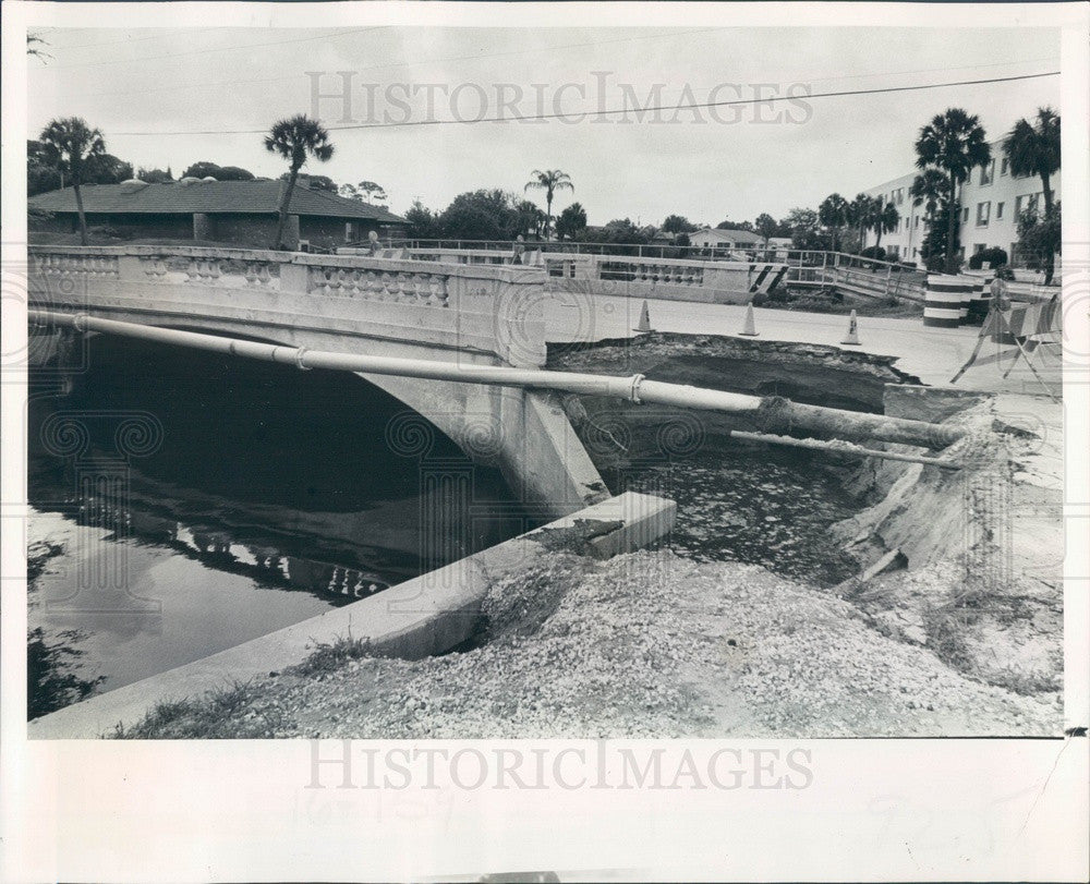 1979 St Petersburg, Florida Gulfport Boulevard Bridge Washed Out Press Photo - Historic Images