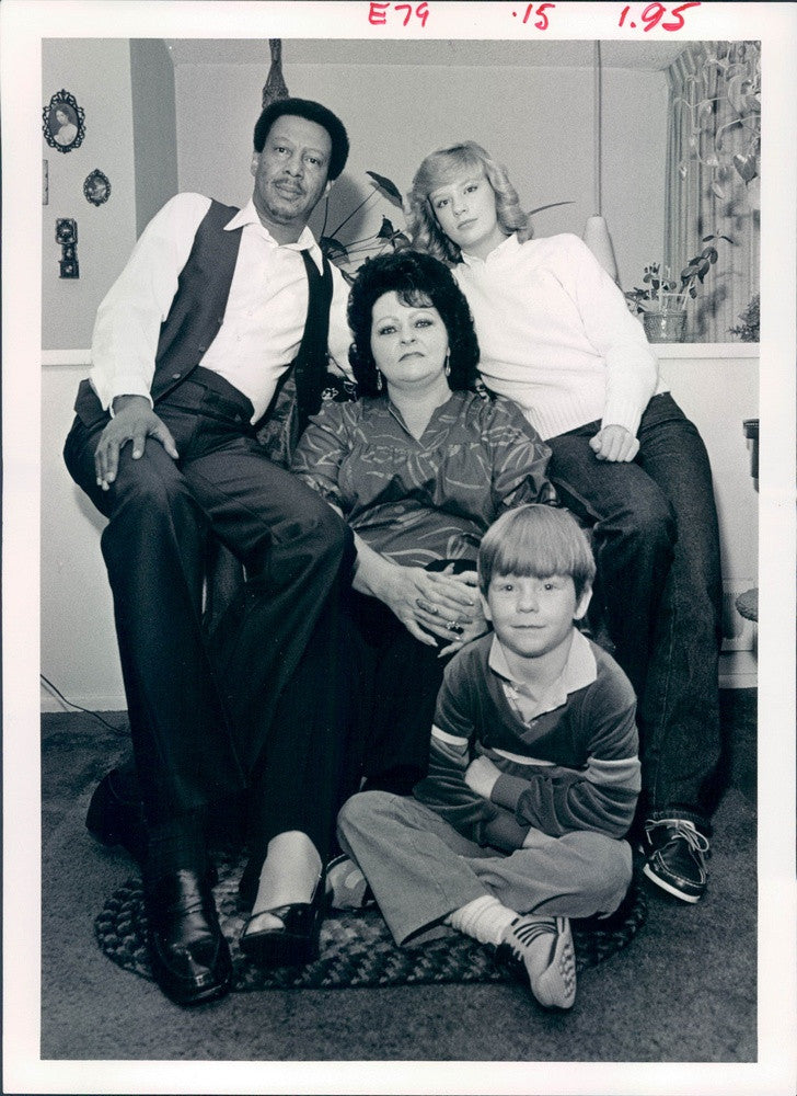 1983 Denver, Colorado Allen Holmes &amp; Family Press Photo - Historic Images