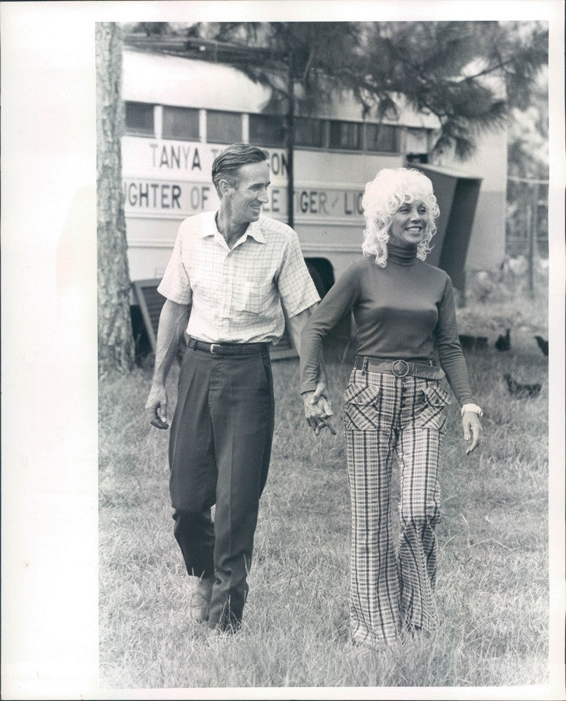 1972 Lion Tamer Evelyn Christie Press Photo - Historic Images