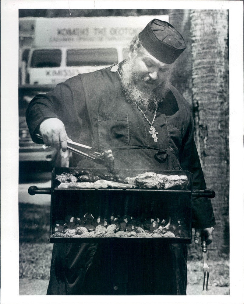 1989 Clearwater, FL Father Komninos of Hellenic Orthodox Press Photo - Historic Images