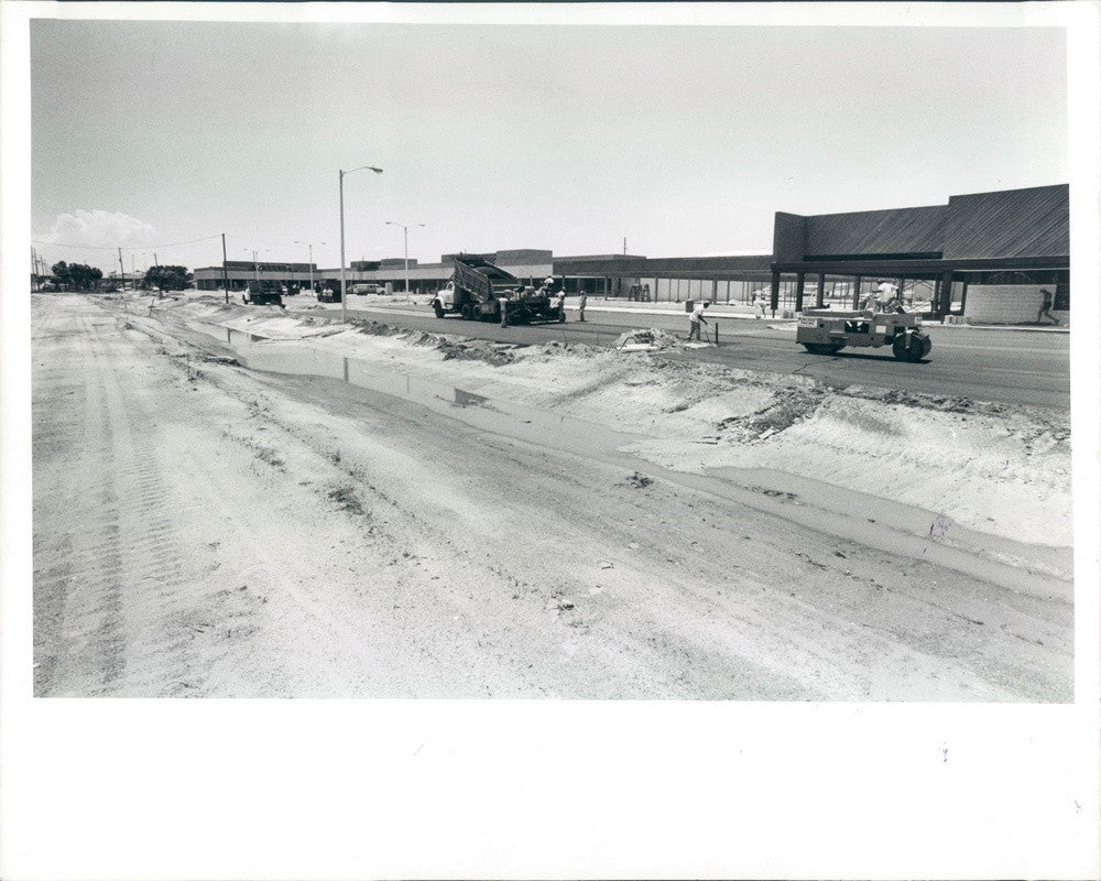 1985 St Petersburg, FL Marina Village Shopping Center Construction Press Photo - Historic Images