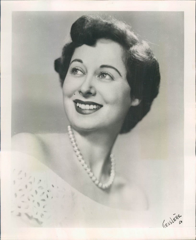 1951 Actress Ellen Fenwick Press Photo - Historic Images