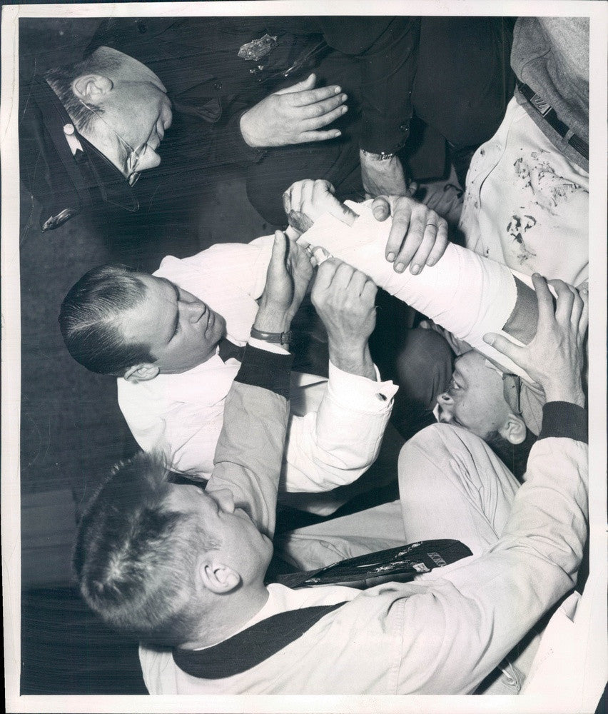 1953 Denver, CO Post Photographer David Mathias After Fall Press Photo - Historic Images