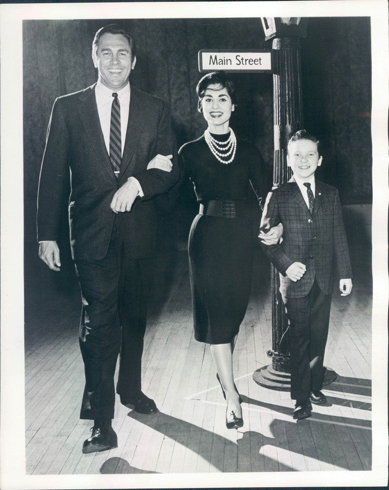 Undated Entertainers Howard Keel, Carol Lawrence, Eddie Hodges Press Photo - Historic Images