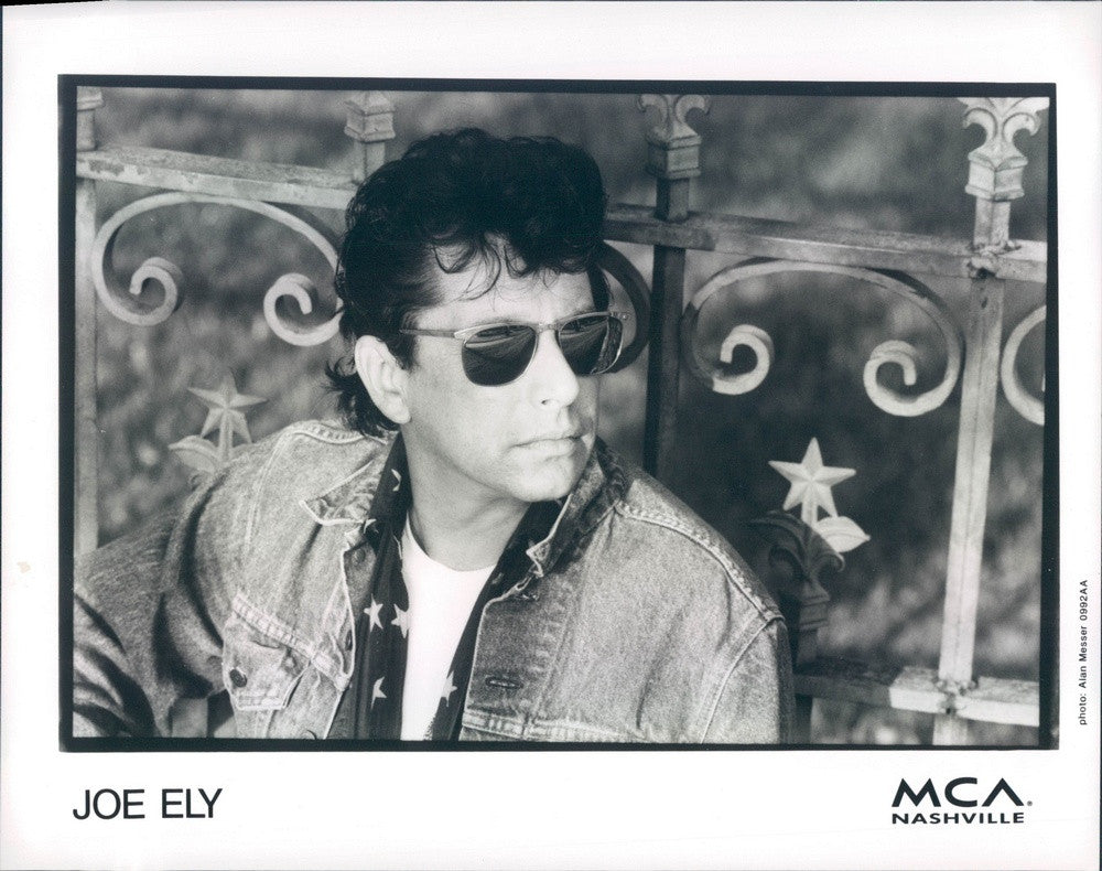 1993 Honky-Tonk/Texas Country Singer/Songwriter/Guitarist Joe Ely Press Photo - Historic Images