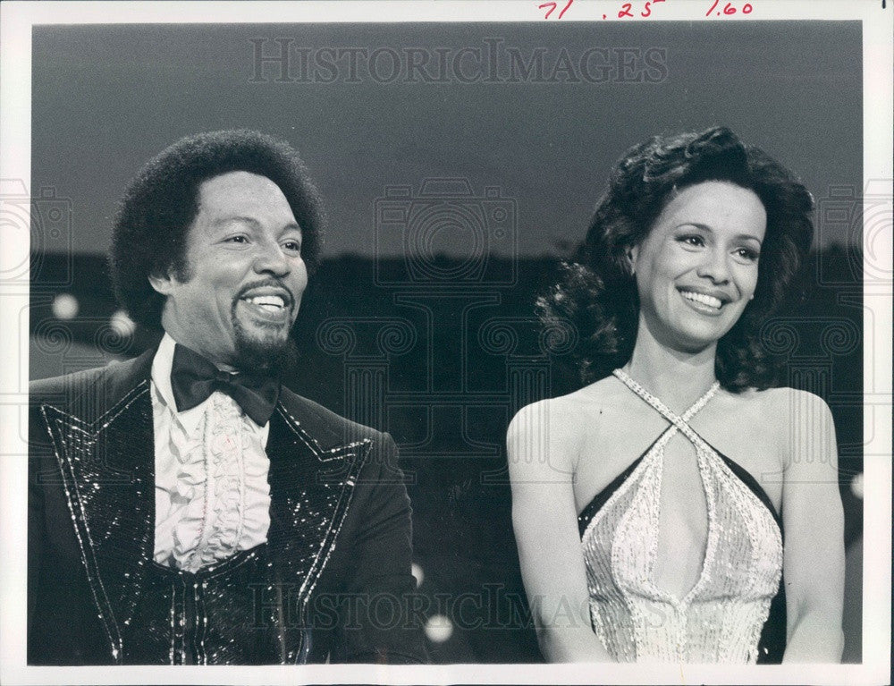 1982 American Musicians Billy Davis Jr & Marilyn McCoo Press Photo - Historic Images