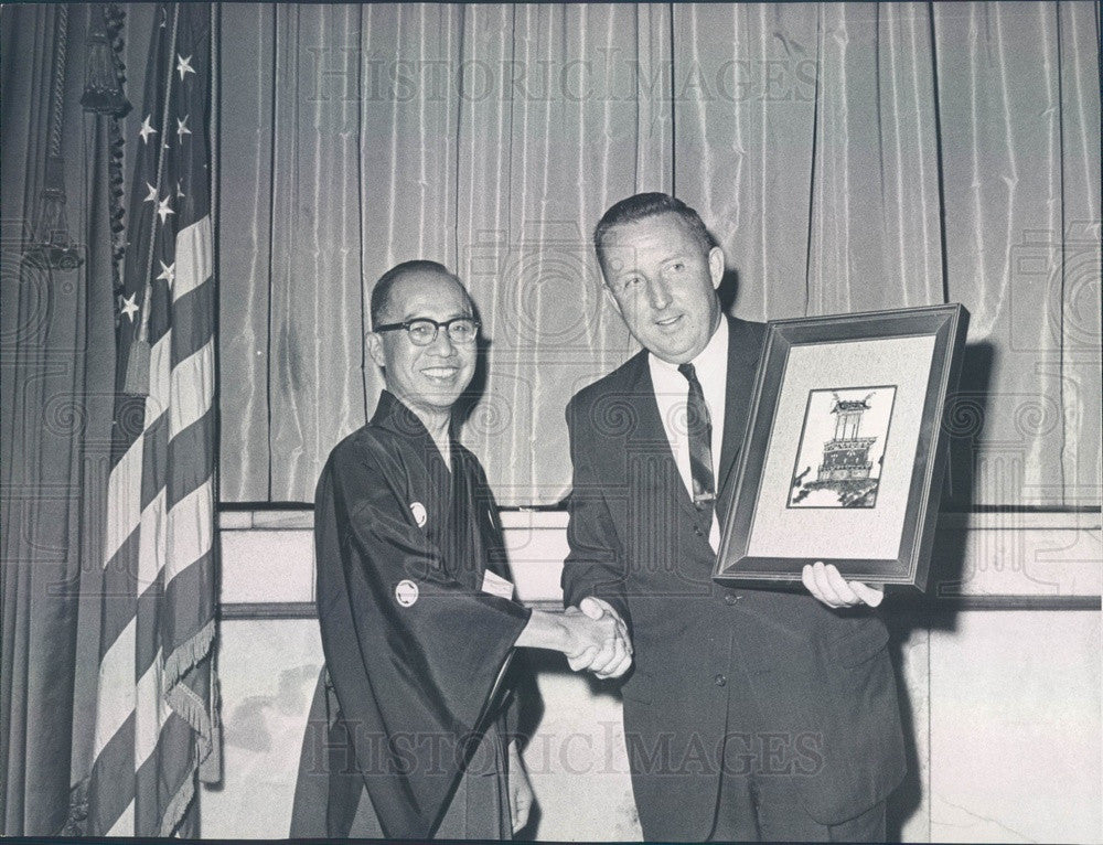 1964 Takayama, Japan Mayor Shinichiro Iwamoto & Denver, CO Mayor Press Photo - Historic Images