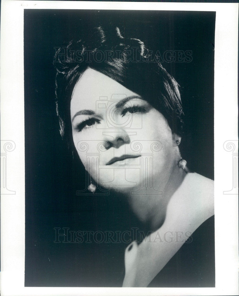 1974 Opera Singer Carolyn James Press Photo - Historic Images