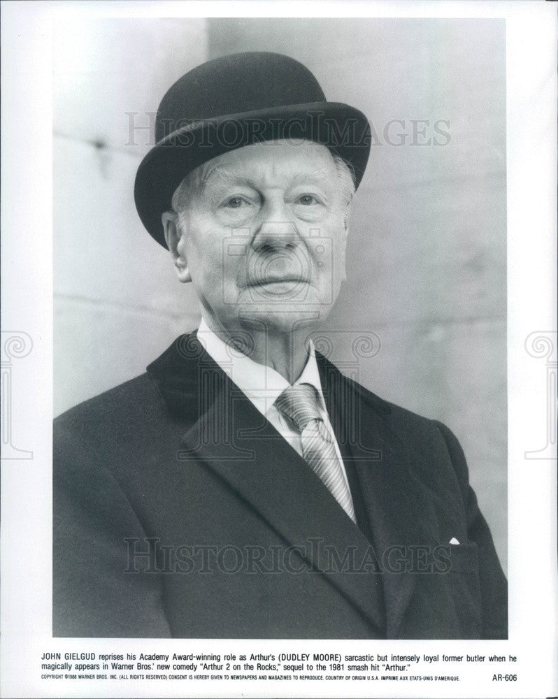 1988 Oscar/Emmy/Grammy/Tony Winning British Actor Sir John Gielgud Press Photo - Historic Images