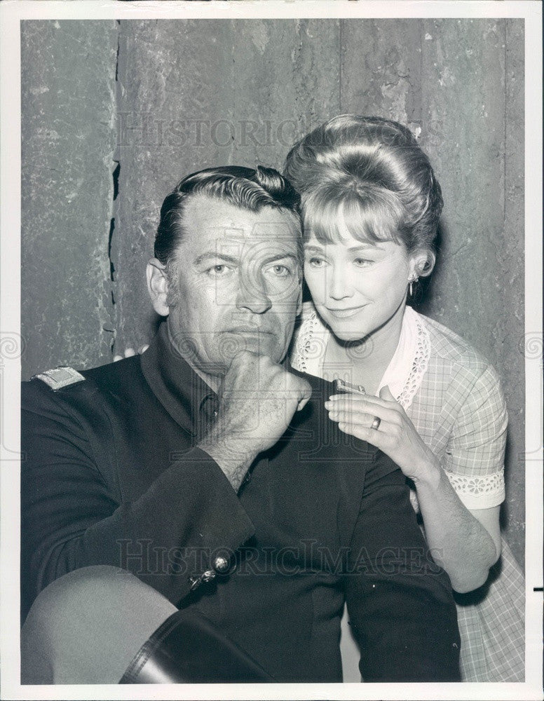 1972 Hollywood Actors Richard Egan & Phyllis Avery Press Photo - Historic Images