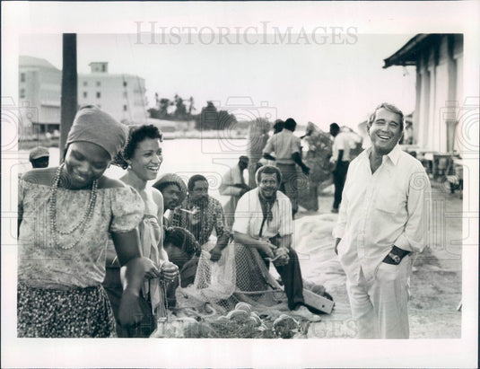 1980 Emmy Winning Entertainer Perry Como in the Bahamas Press Photo - Historic Images