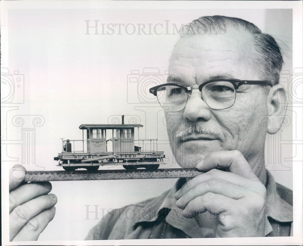 1965 St Petersburg, FL Model Railroad Enthusiast Louis Cenry Press Photo - Historic Images