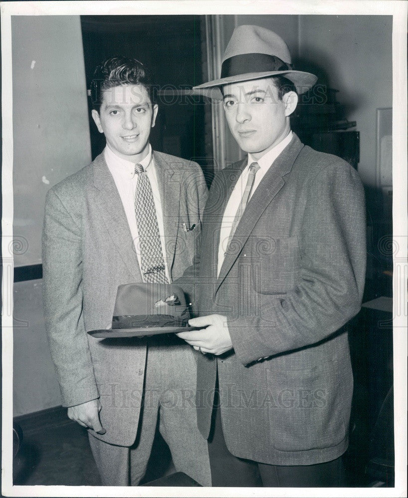 1956 Chicago, IL Albany Park Detectives Mike Ricci & Chas Rizzo Press Photo - Historic Images