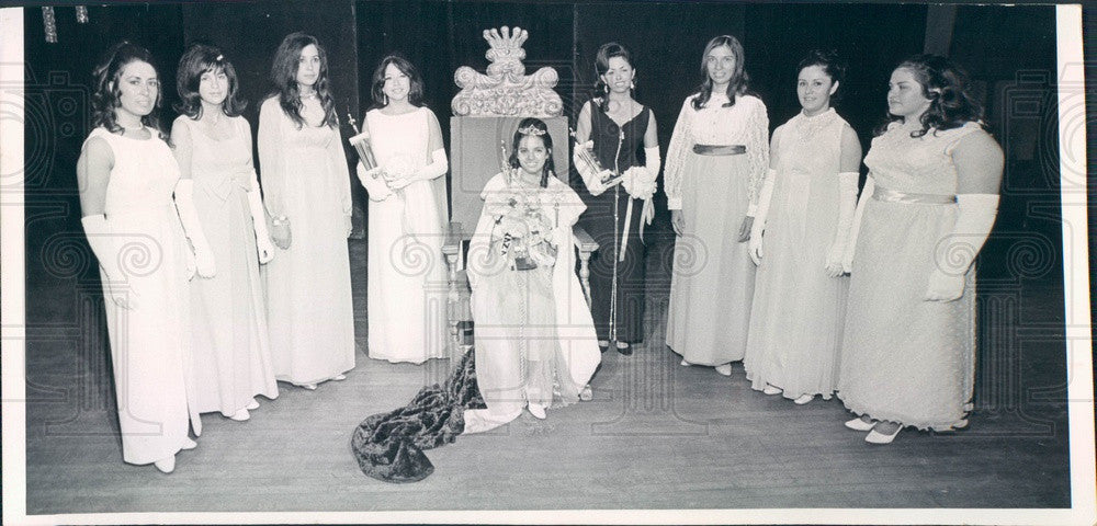 1969 Denver, Colorado Miss Senorita Raza Charlotte Gonzalez &amp; Court Press Photo - Historic Images