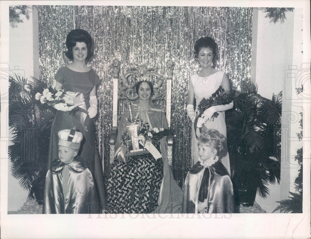1970 Miss Pasco County, Florida Helen Waters, Linda Sue Wells Press Photo - Historic Images