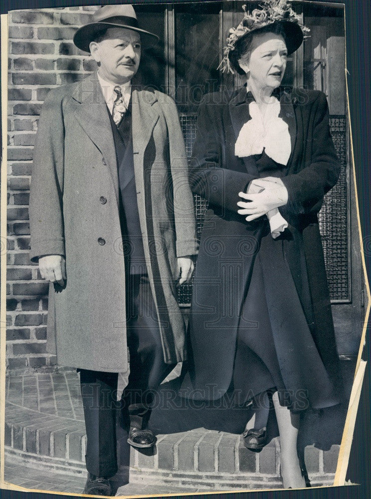 1946 Denver, CO Garrett-Bromfield &amp; Co President Donald Bromfield Press Photo - Historic Images