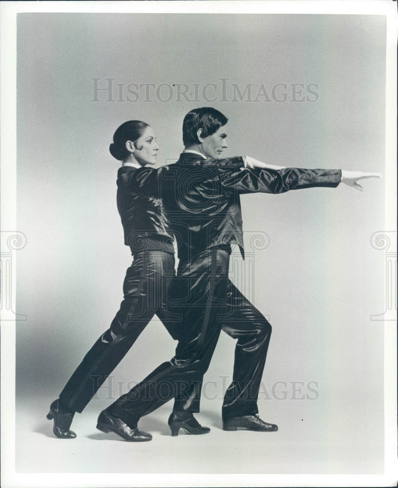 1977 Pennsylvania Ballet Company, Alba Calzada & David Kloss Press Photo - Historic Images