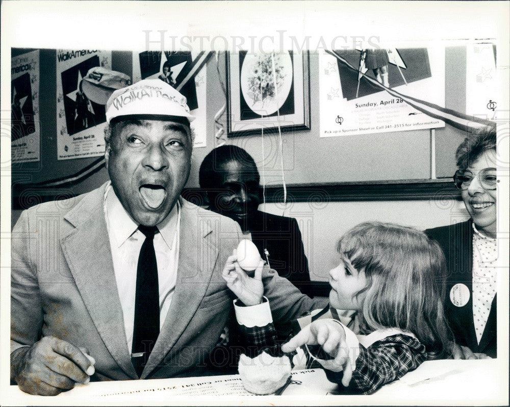 1985 Chicago IL Police Chief Fred Rice & March of Dimes Poster Child P ...