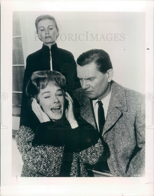 1962 Hollywood Actors Wendell Corey & Vera Miles Press Photo - Historic Images