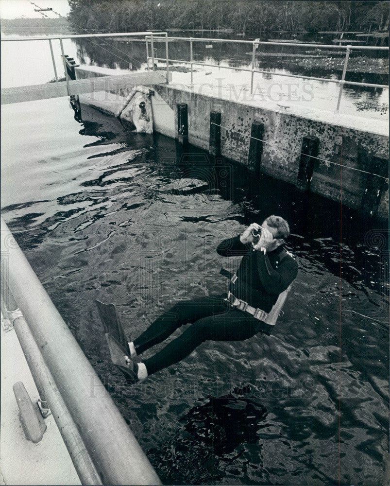 Undated Lake Panasoffkee, FL Rufe Wysong Dam Lock, Pat Meadors Press Photo - Historic Images