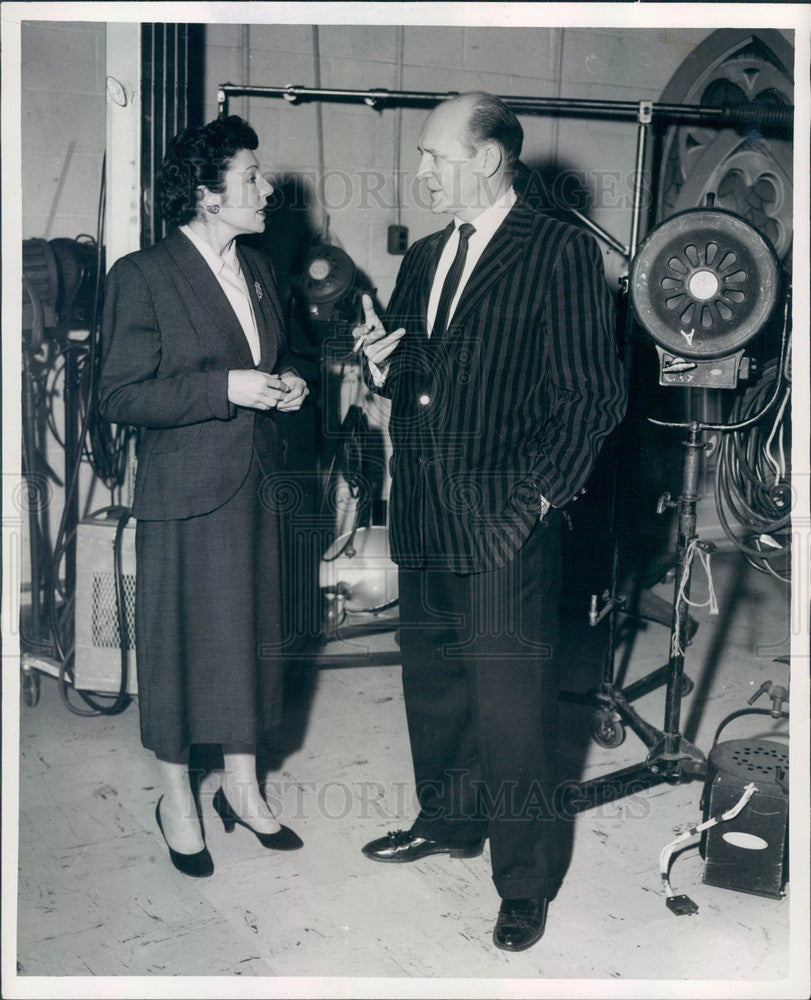 1959 Detroit, Michigan Actress Mady Correll & Director Burton Wright Press Photo - Historic Images