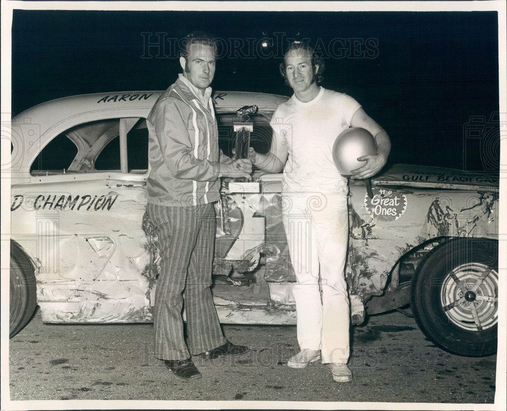 1971 Stock Car Race Champions Sam Atkins & Aaron Coller Press Photo - Historic Images