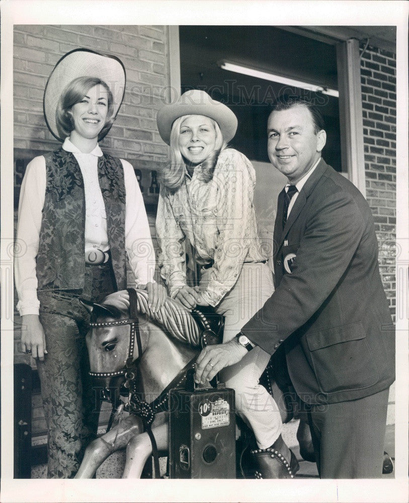1966 Pinellas County, Florida Miss Rodeo Queen Contestants Press Photo - Historic Images