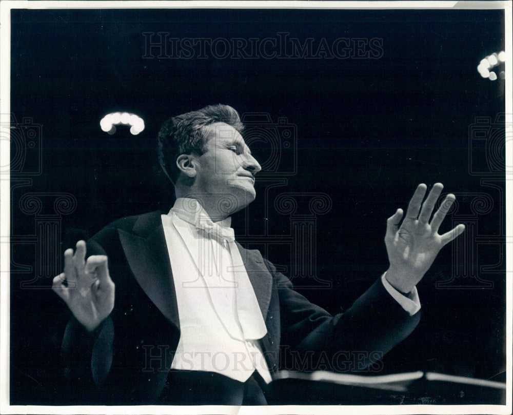 1967 Boston, Harvard Glee Club Conductor Elliot Forbes Press Photo - Historic Images