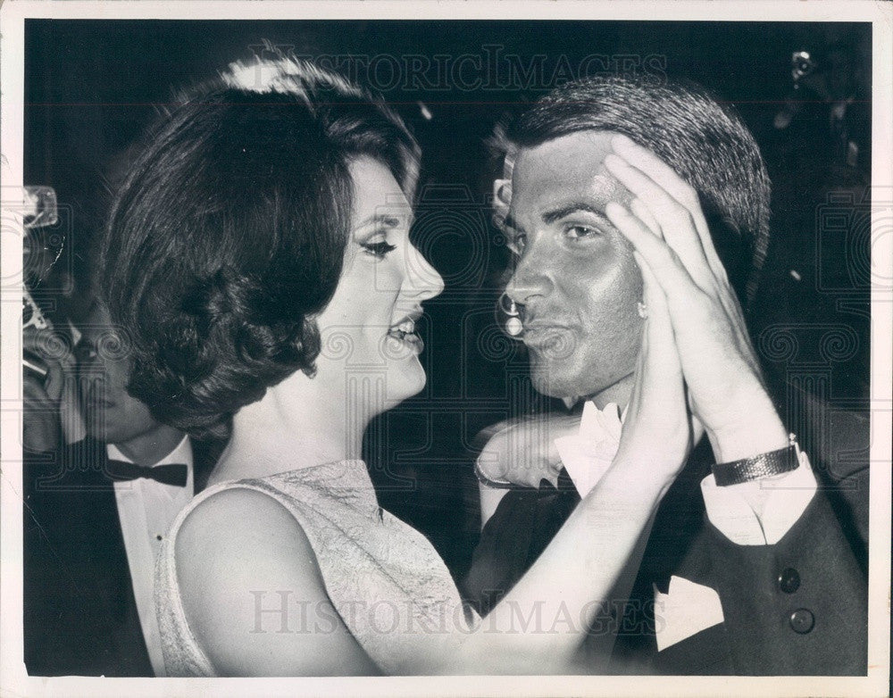 1966 Lynda Bird Johnson & Actor George Hamilton Press Photo - Historic Images