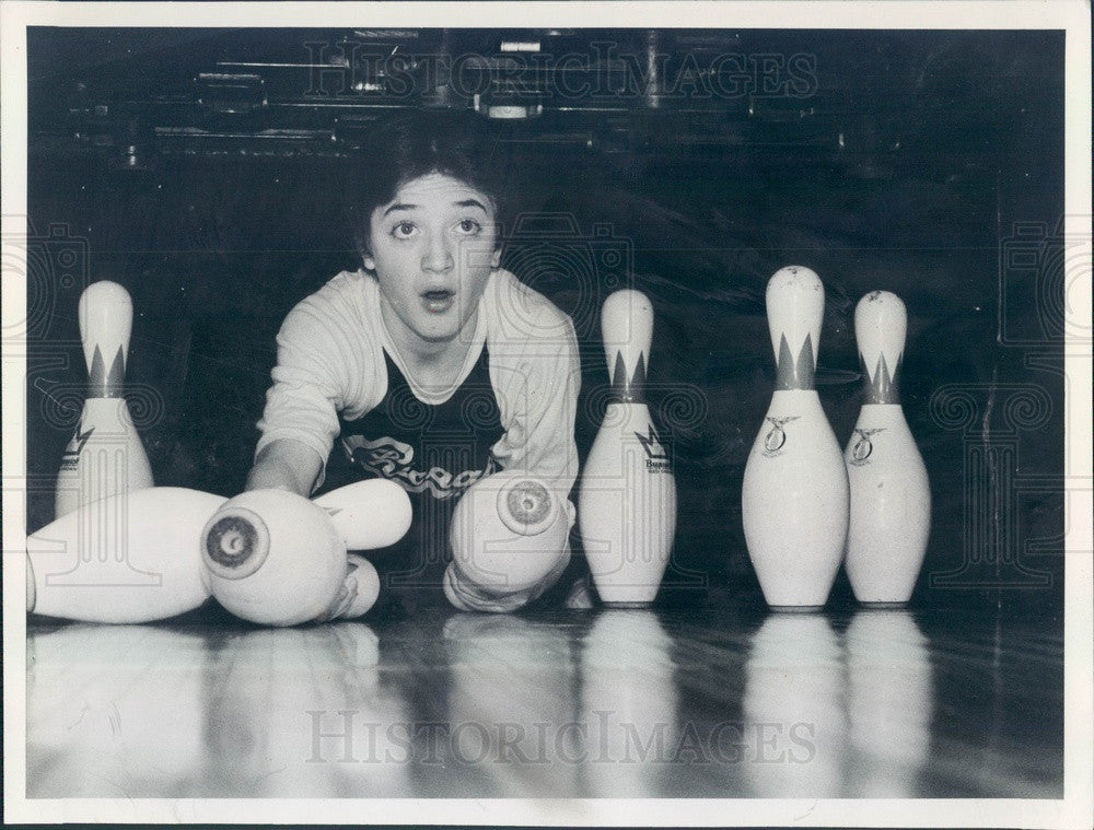 1982 Chicago, IL Southport Bowling Lanes Pinsetter Joe Barkes Press Photo - Historic Images