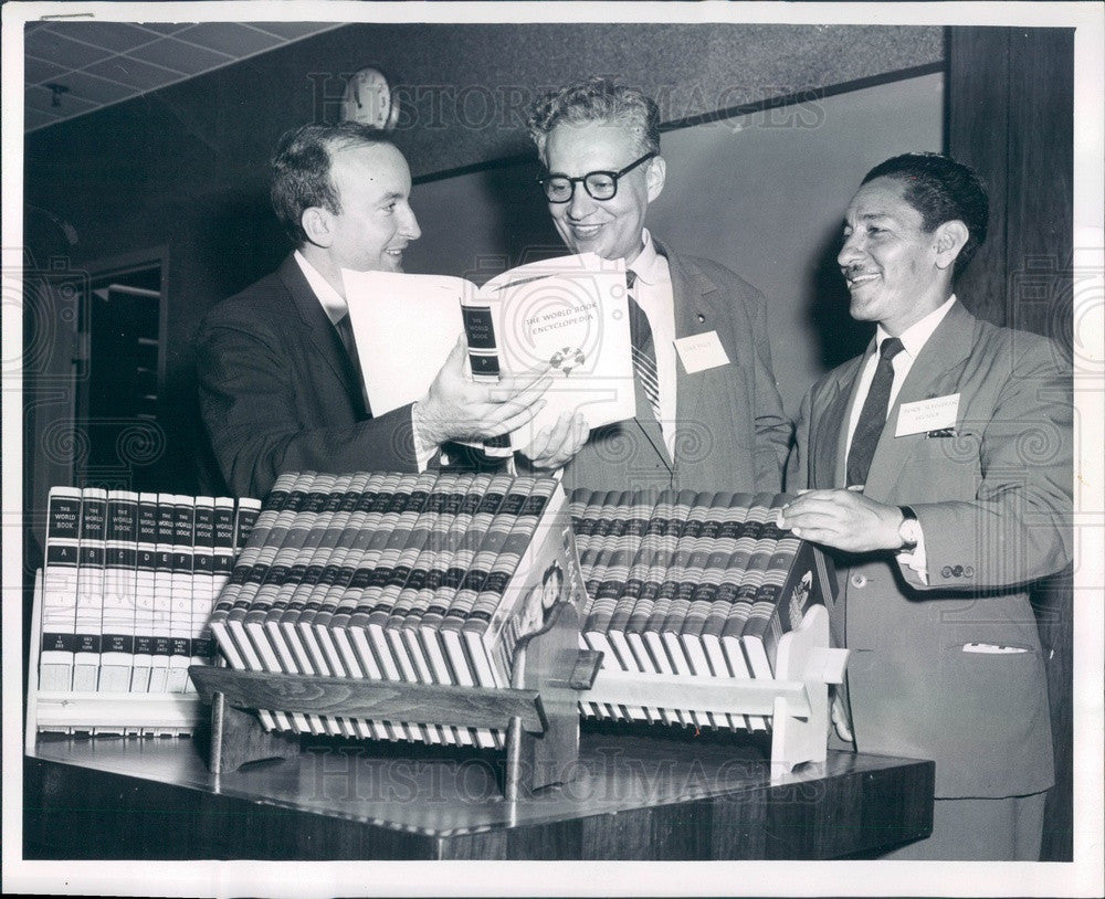 1959 Chicago, IL Dr. William Nault, Field Enterprise Research Dir Press Photo - Historic Images