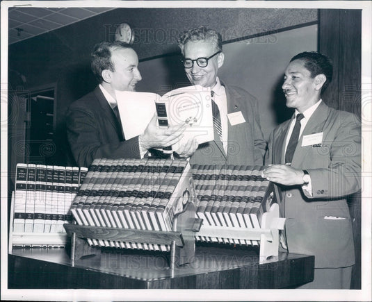 1959 Chicago, IL Dr. William Nault, Field Enterprise Research Dir Press Photo - Historic Images