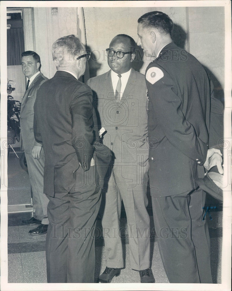 1965 Chicago, IL Deputy Supt Paul Quinn, Deputy Chief John Ascher Press Photo - Historic Images