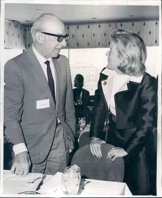 1969 Hollywood Actor Lloyd Nolan & Mrs Edgar Jannotta of Chicago, IL Press Photo - Historic Images